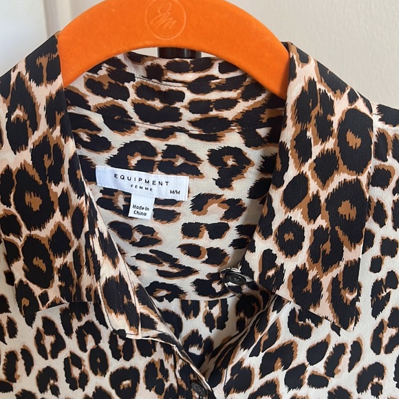 Equipment Slim Signature Ling Sleeve Size Medium - Picture 4 of 6